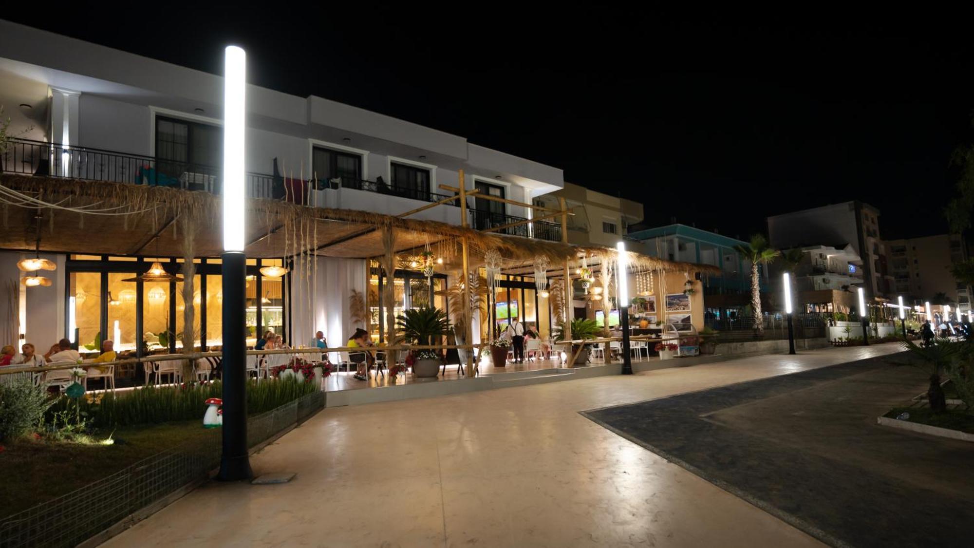 Hotel Saly Дуррес Экстерьер фото