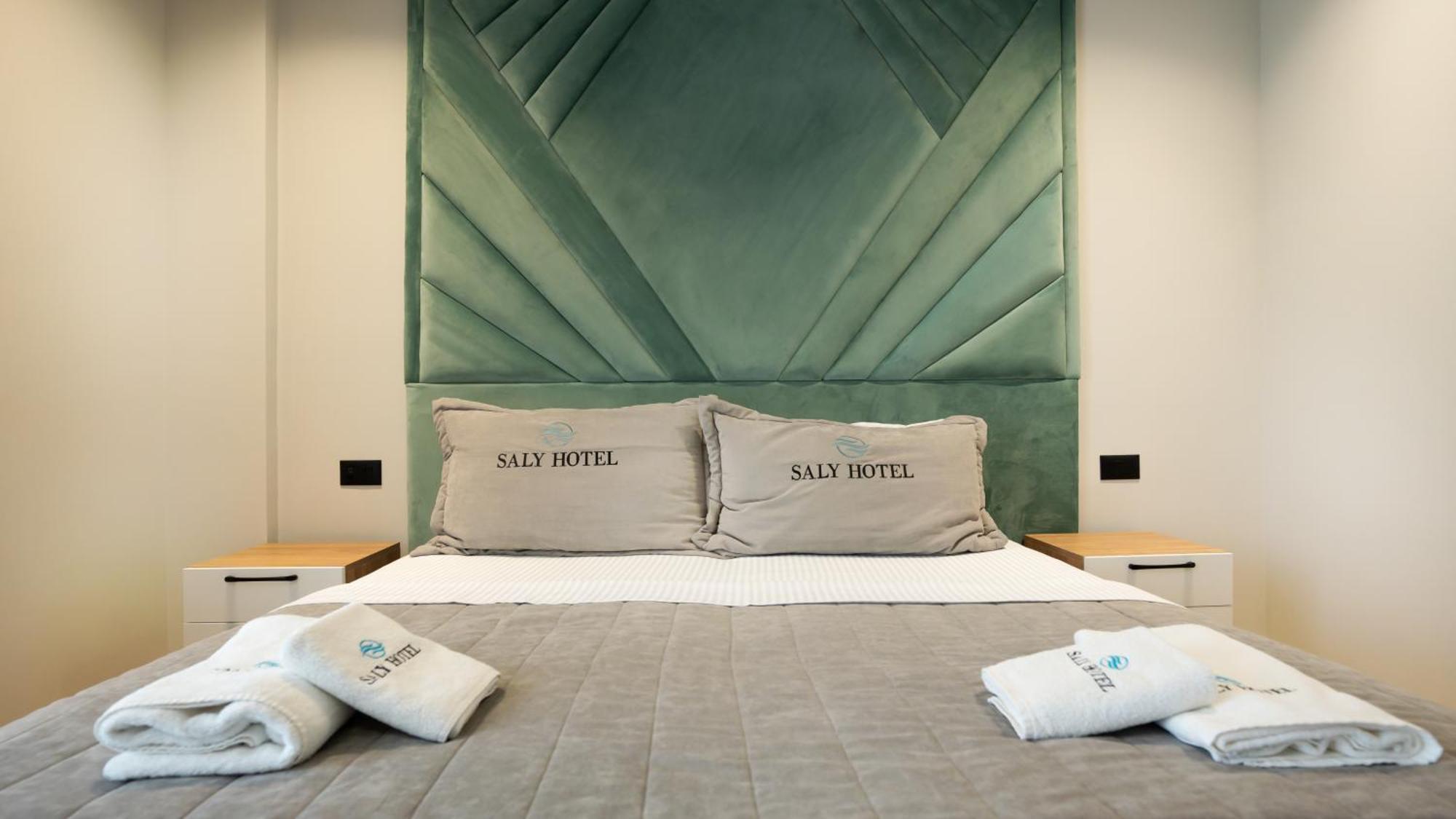 Hotel Saly Дуррес Экстерьер фото